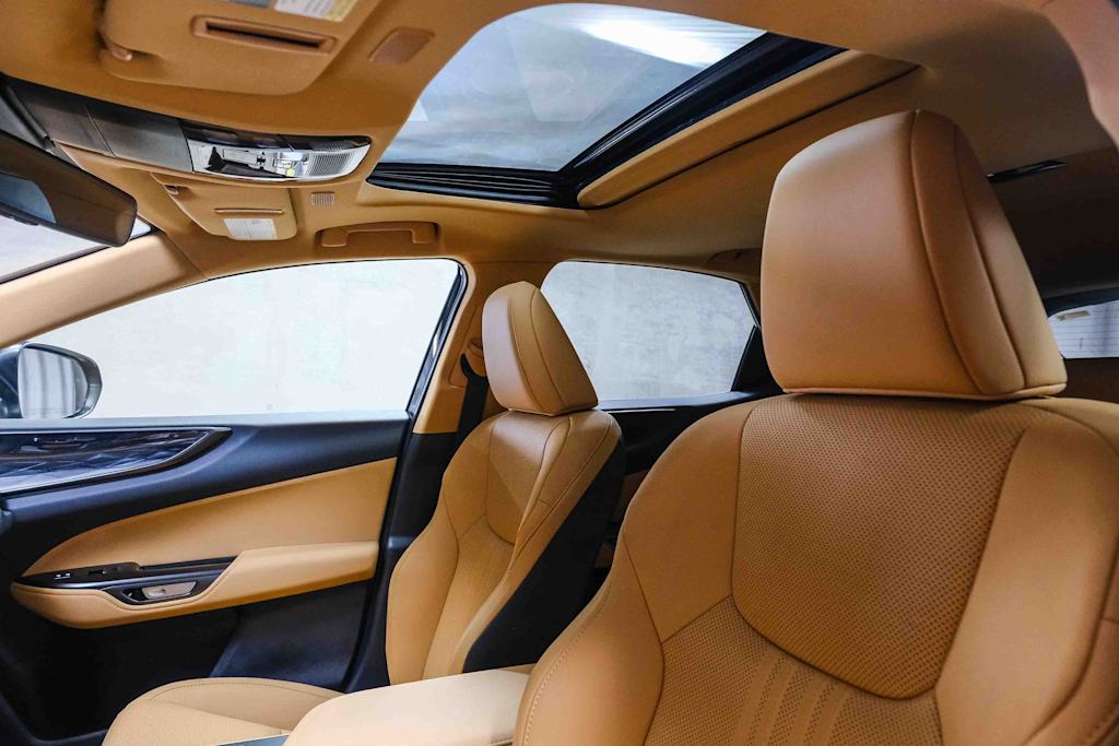 Thumbnail: 2025 Lexus ES - 30