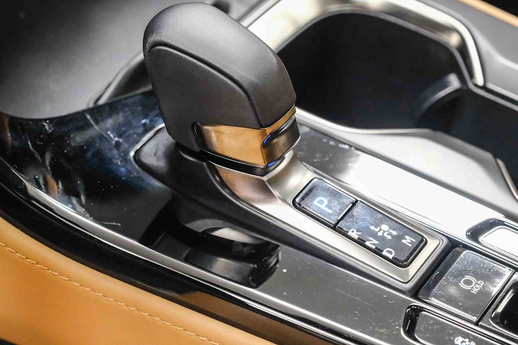 Thumbnail: 2025 Lexus ES - 14