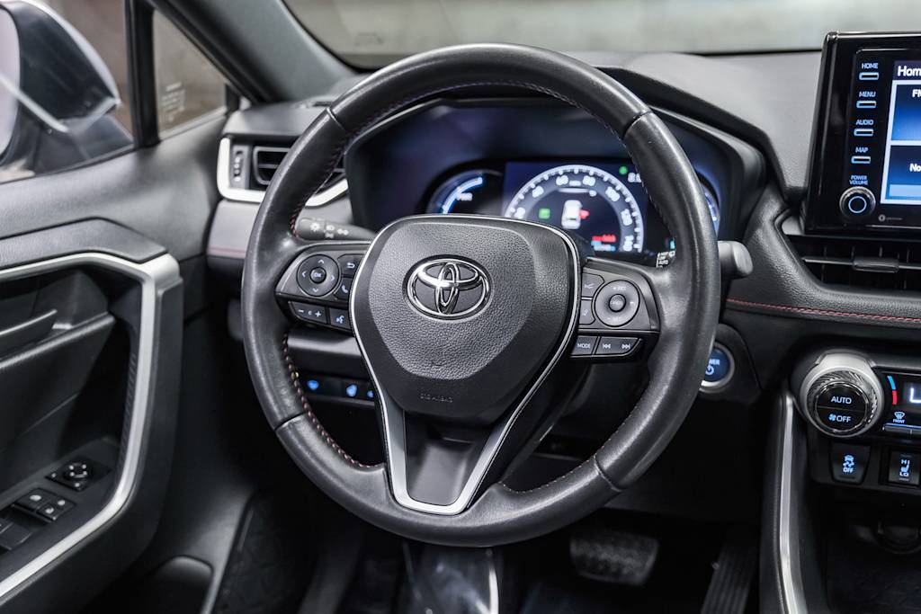 Thumbnail: 2021 Toyota RAV4 - 10