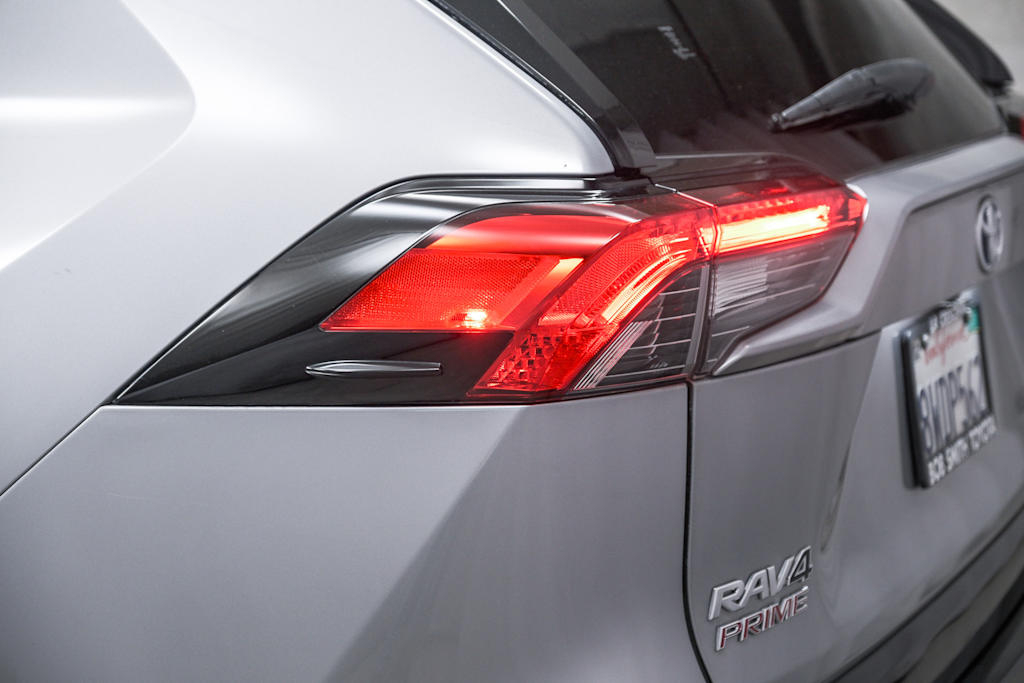 Thumbnail: 2021 Toyota RAV4 - 20