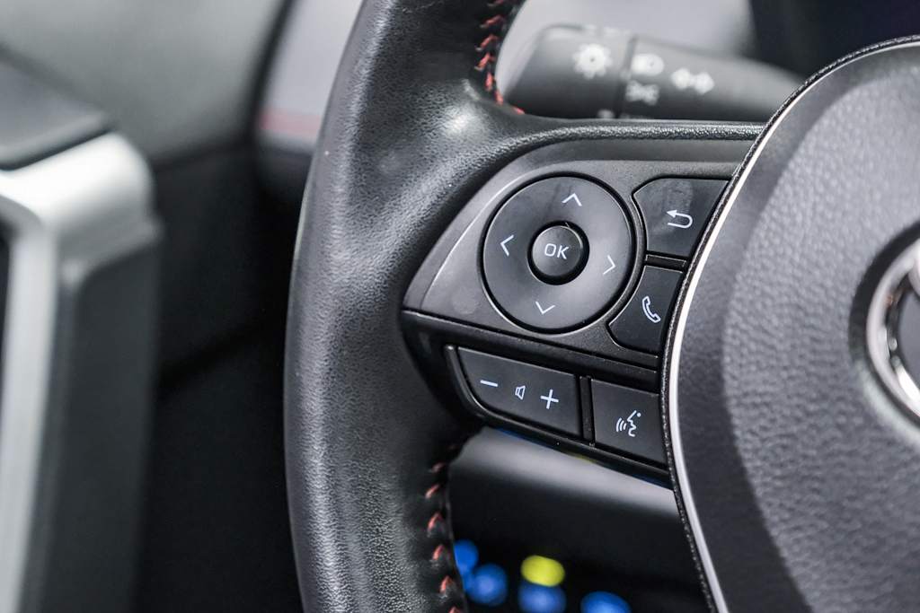 Thumbnail: 2021 Toyota RAV4 - 28