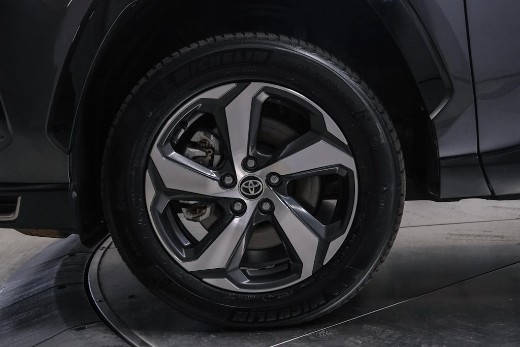 Thumbnail: 2023 Toyota RAV4 - 20