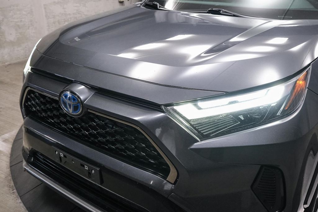 Thumbnail: 2023 Toyota RAV4 - 18