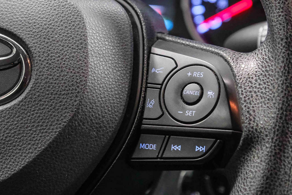 Thumbnail: 2019 Toyota RAV4 - 27