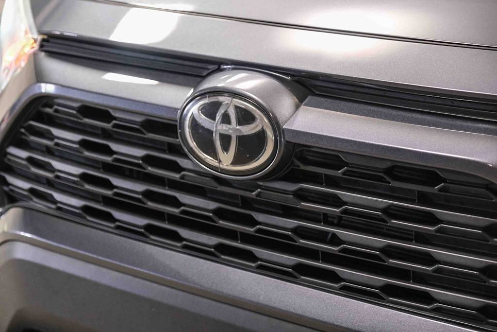 Thumbnail: 2019 Toyota RAV4 - 7