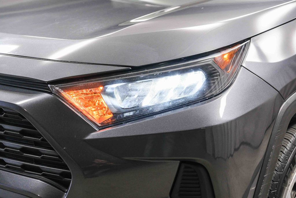 Thumbnail: 2019 Toyota RAV4 - 23