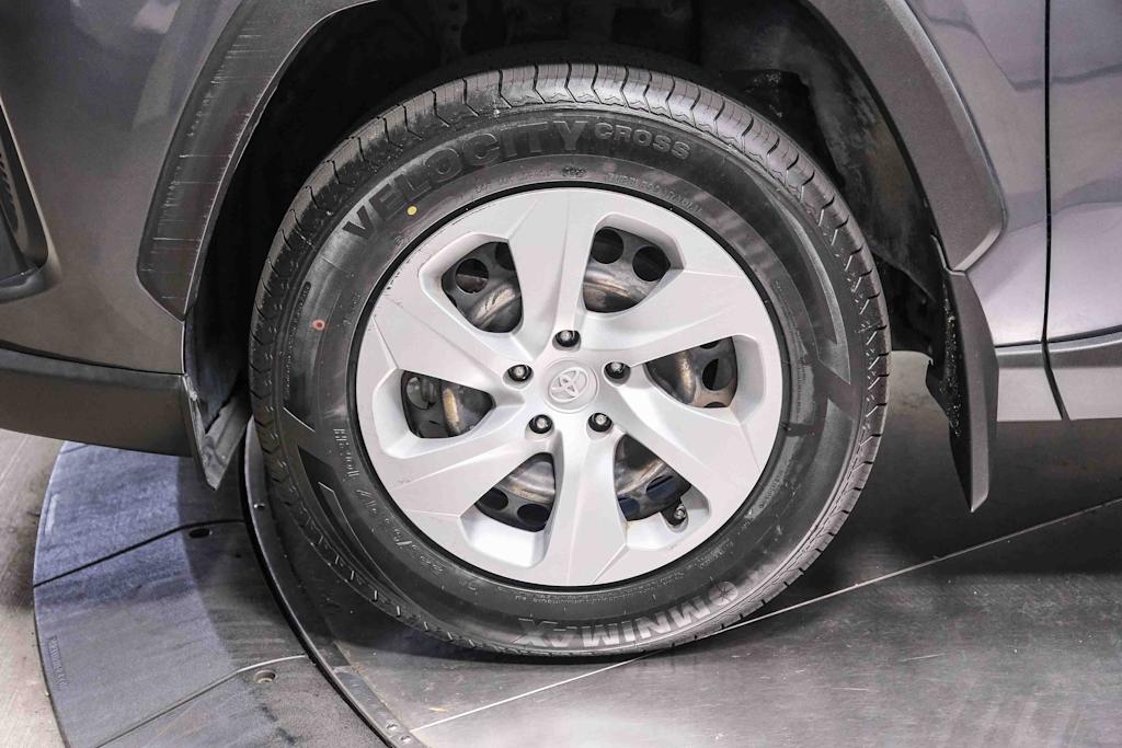 Thumbnail: 2019 Toyota RAV4 - 21