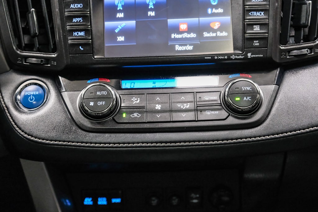 Thumbnail: 2018 Toyota RAV4 - 26