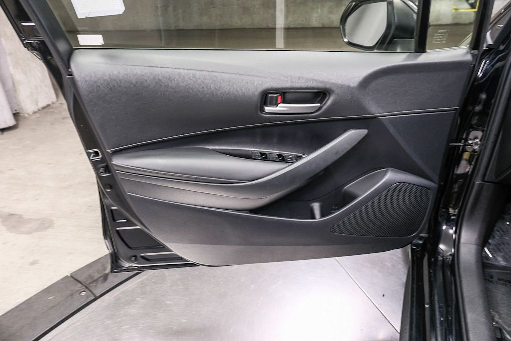 Thumbnail: 2021 Toyota Corolla - 27