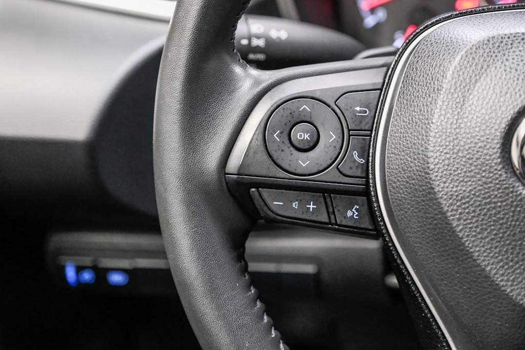 Thumbnail: 2021 Toyota Corolla - 25