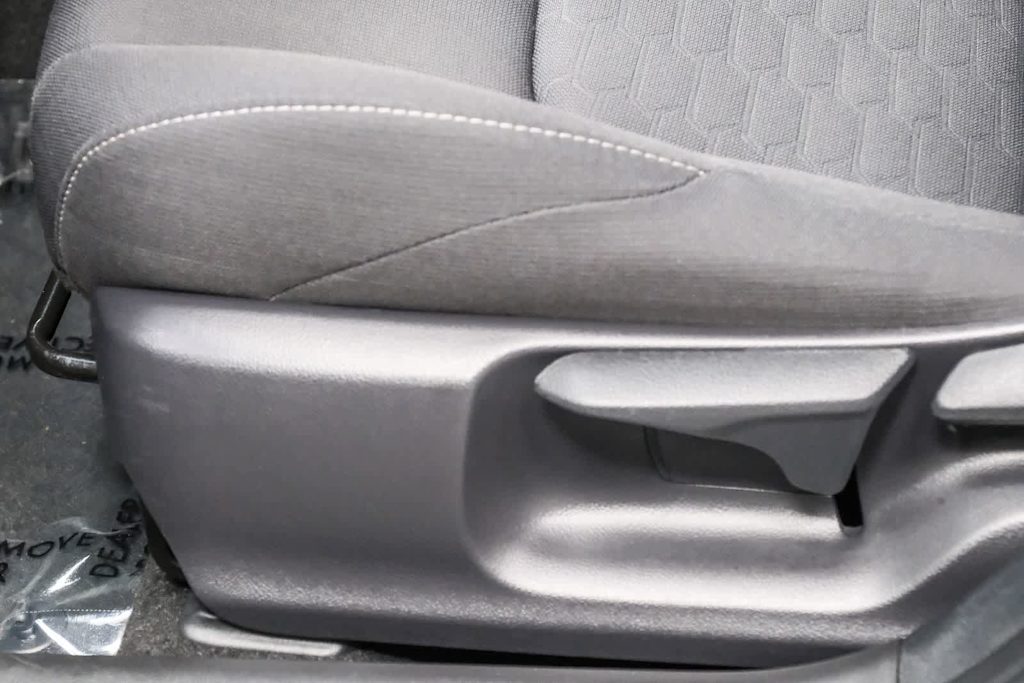 Thumbnail: 2021 Toyota Corolla - 28