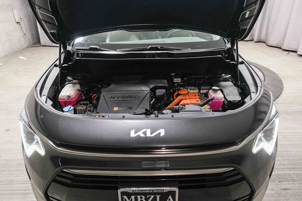 Thumbnail: 2023 Kia Niro - 9