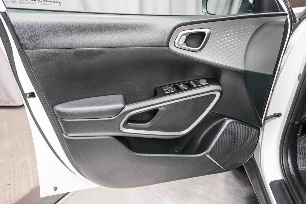 Thumbnail: 2023 Kia Soul - 23