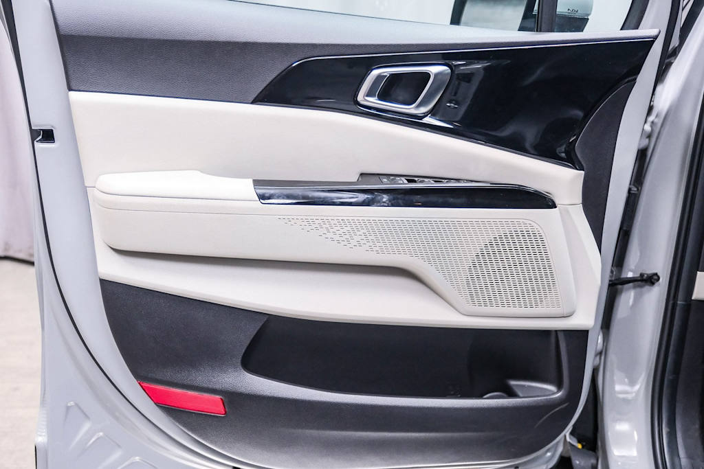 Thumbnail: 2024 Kia Carnival - 28