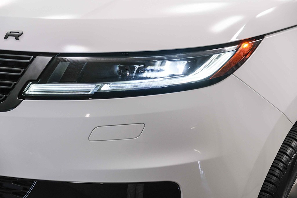 Thumbnail: 2023 Land Rover Range Rover Sport - 18