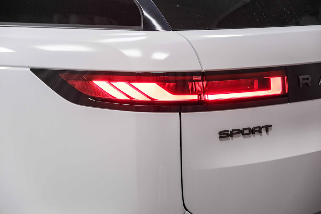 Thumbnail: 2023 Land Rover Range Rover Sport - 7