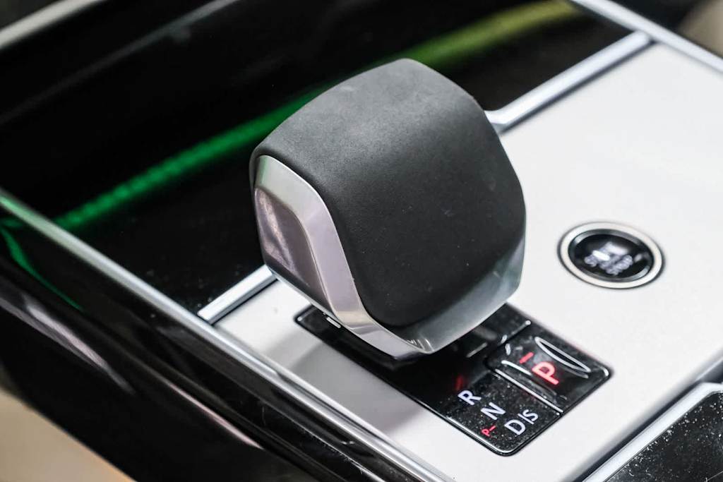 Thumbnail: 2024 Land Rover Range Rover - 13