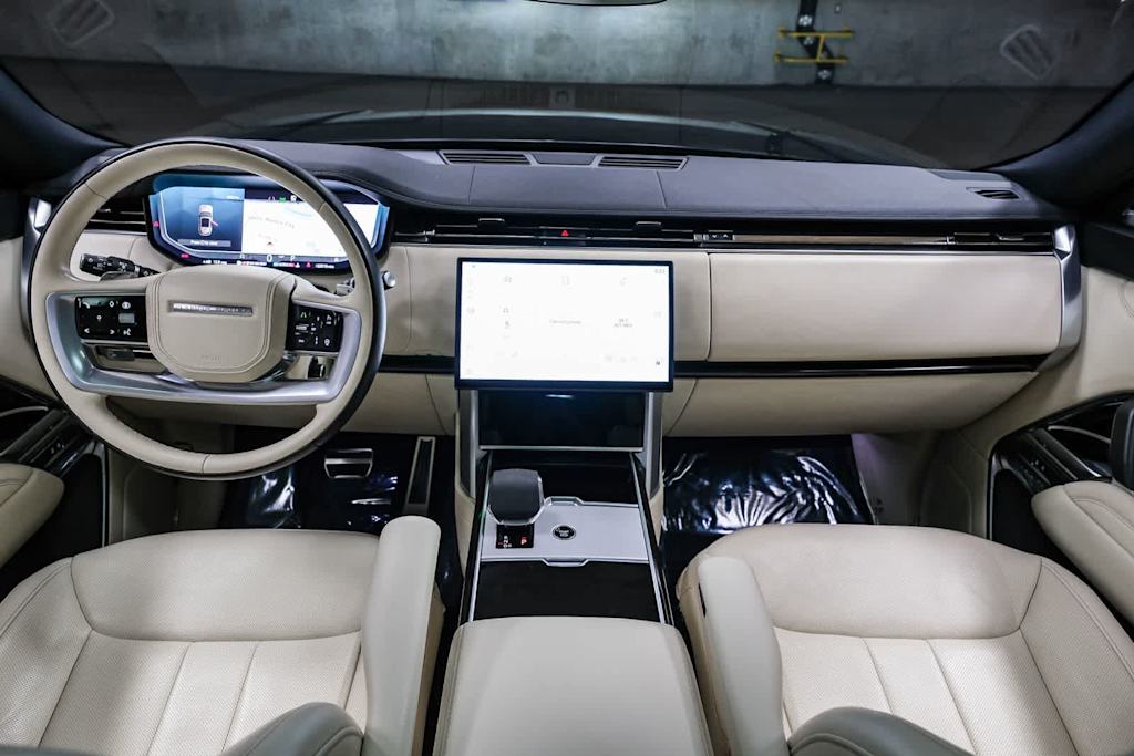 Thumbnail: 2024 Land Rover Range Rover - 2