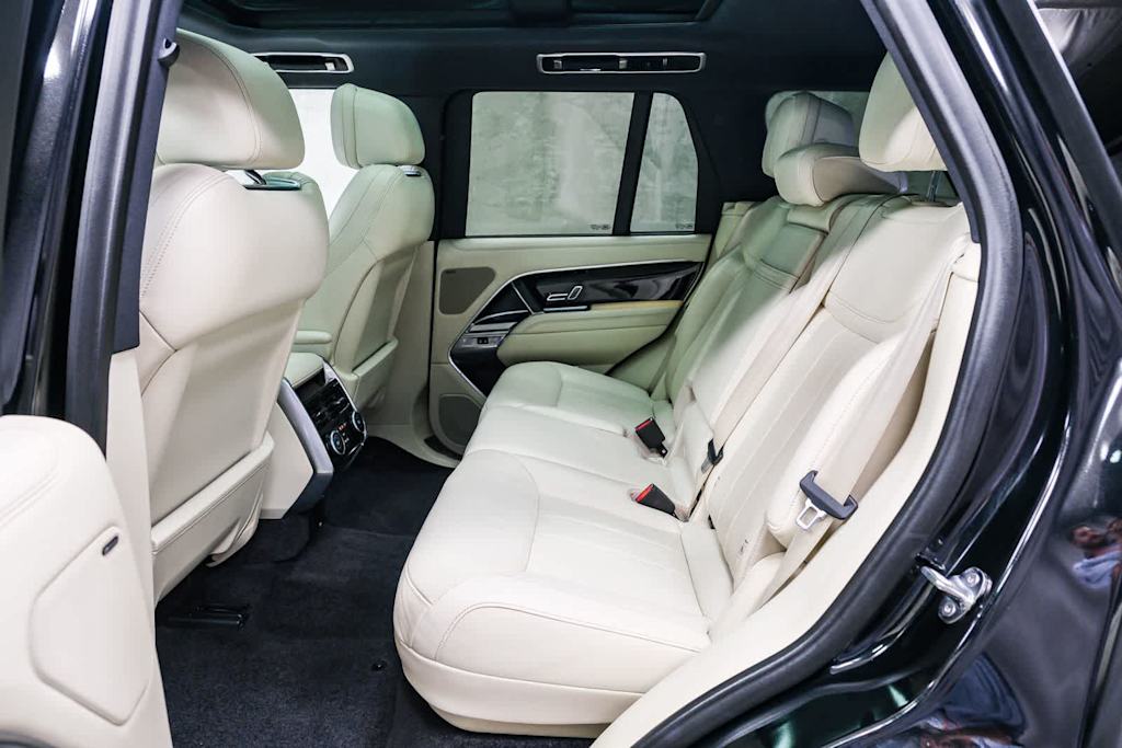 Thumbnail: 2024 Land Rover Range Rover - 23