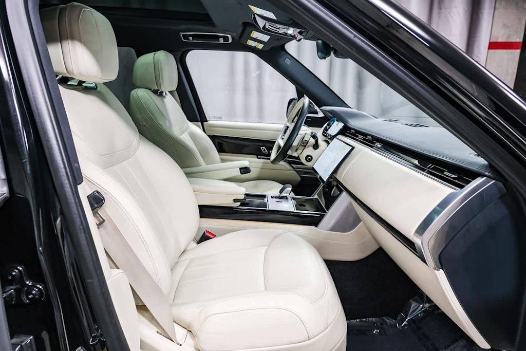 Thumbnail: 2024 Land Rover Range Rover - 9