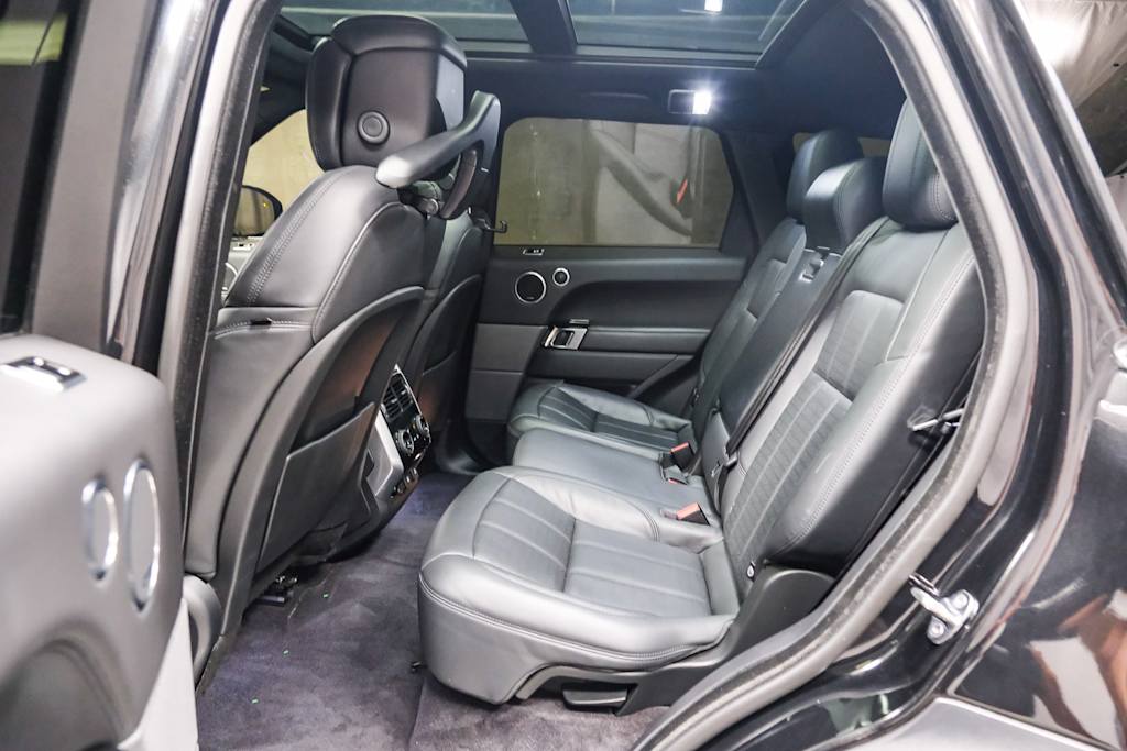 Thumbnail: 2019 Land Rover Range Rover Sport - 12