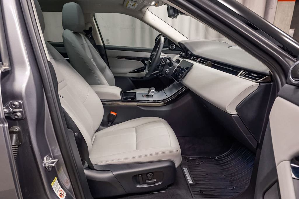 Thumbnail: 2025 Land Rover Range Rover Evoque - 10