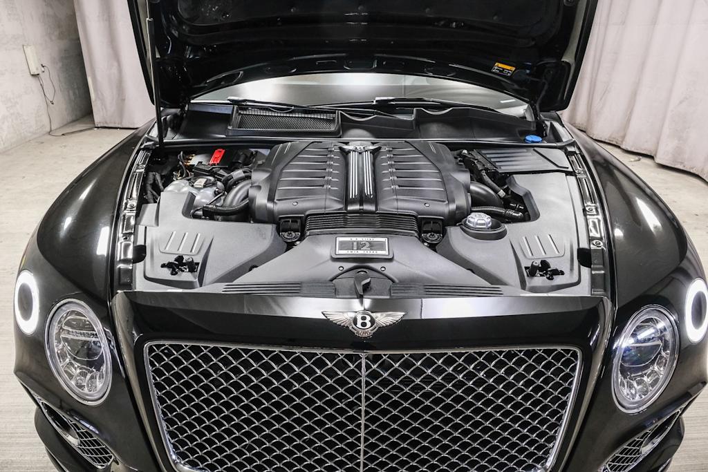 Thumbnail: 2018 Bentley Bentayga - 9