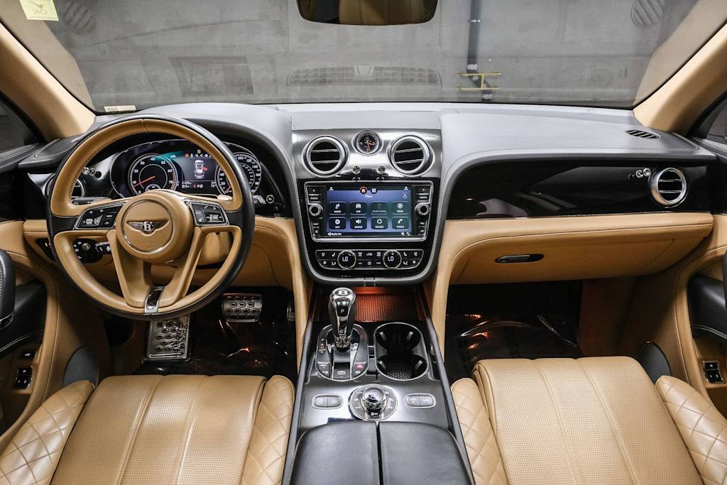 Thumbnail: 2018 Bentley Bentayga - 2