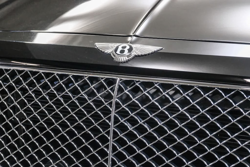 Thumbnail: 2018 Bentley Bentayga - 7