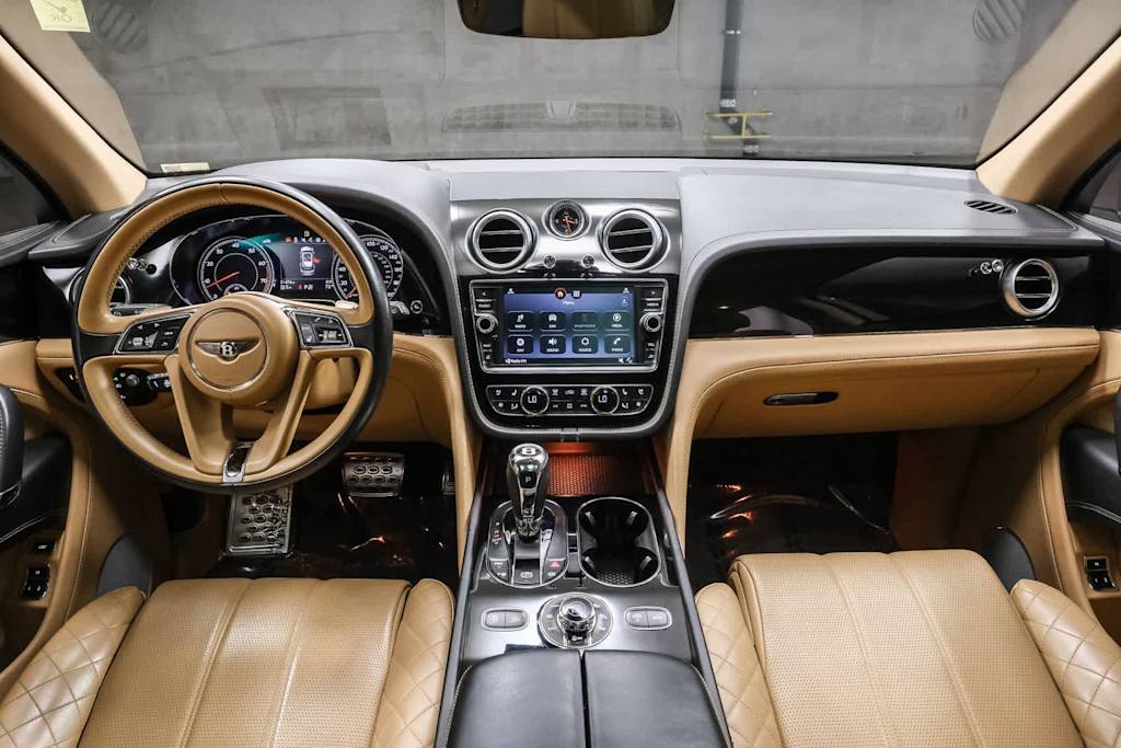 Thumbnail: 2018 Bentley Bentayga - 2