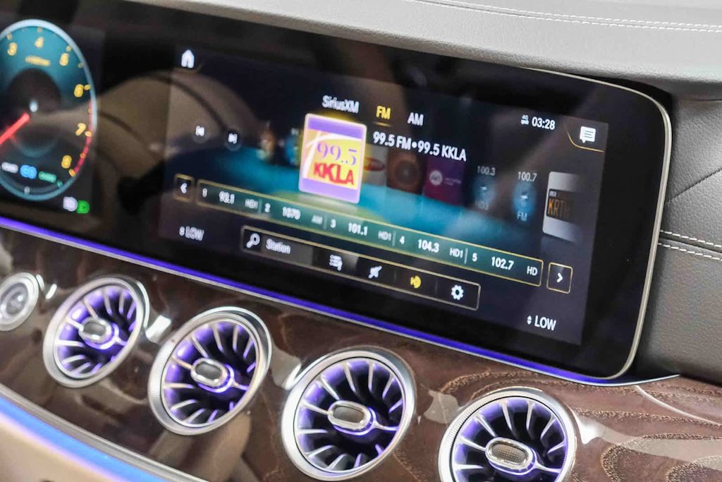 Thumbnail: 2023 Mercedes-Benz E-Class - 12
