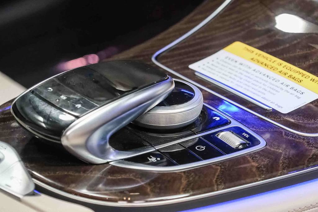 Thumbnail: 2023 Mercedes-Benz E-Class - 22