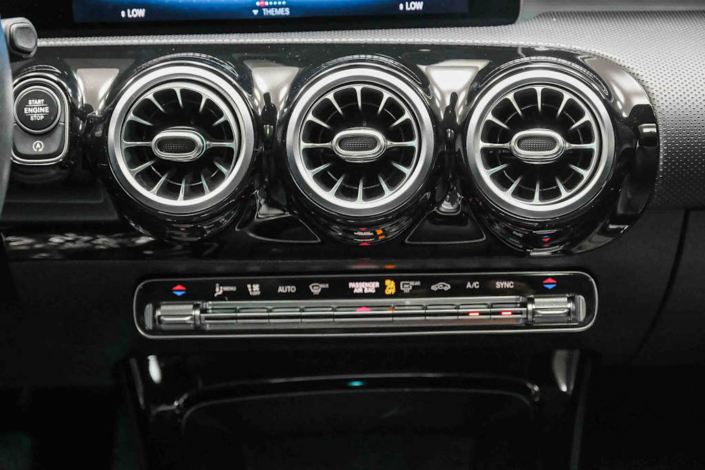 Thumbnail: 2020 Mercedes-Benz A-Class - 26