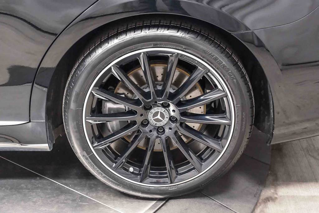 Thumbnail: 2023 Mercedes-Benz S-Class - 17