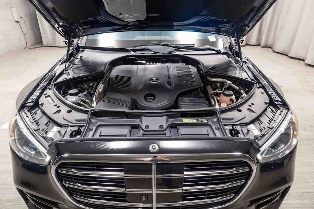 Thumbnail: 2023 Mercedes-Benz S-Class - 7