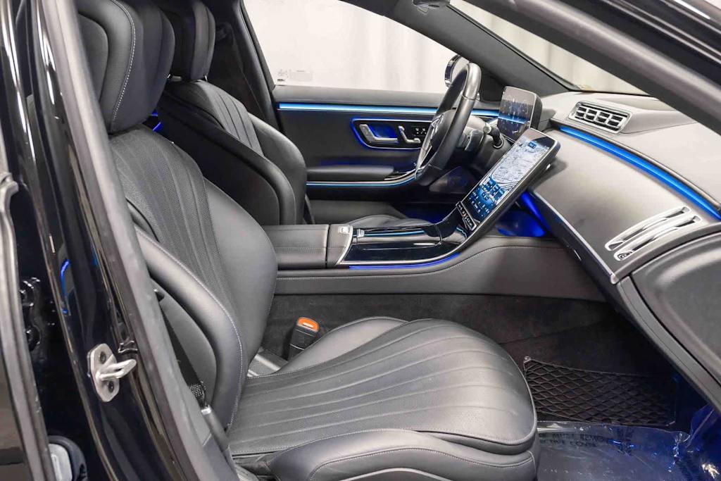 Thumbnail: 2023 Mercedes-Benz S-Class - 9