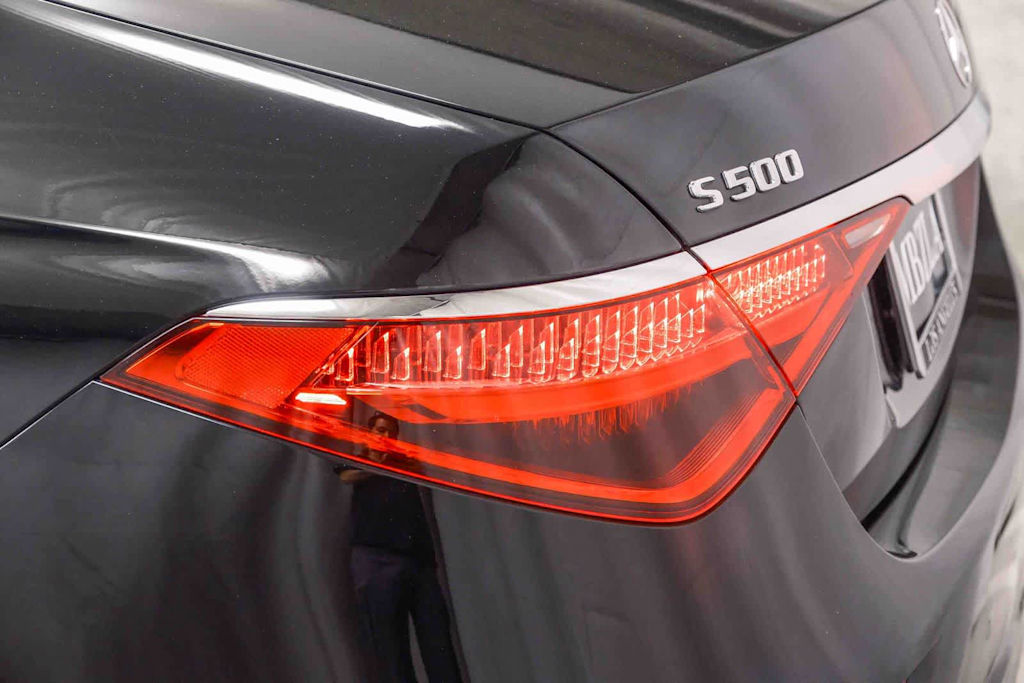 Thumbnail: 2023 Mercedes-Benz S-Class - 16