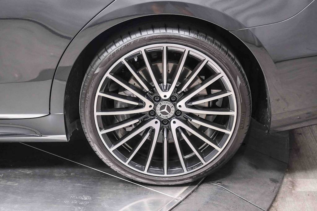 Thumbnail: 2022 Mercedes-Benz S-Class - 8