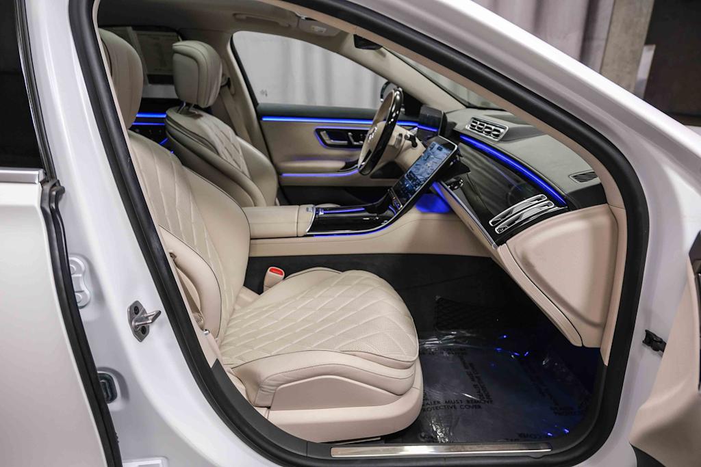Thumbnail: 2024 Mercedes-Benz S-Class - 9