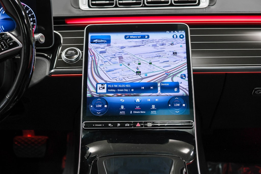 Thumbnail: 2023 Mercedes-Benz S-Class - 13