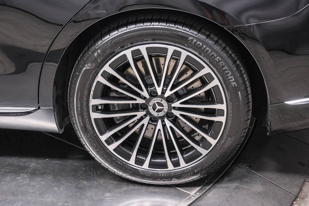 Thumbnail: 2023 Mercedes-Benz S-Class - 18