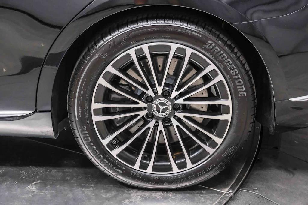Thumbnail: 2024 Mercedes-Benz S-Class - 7