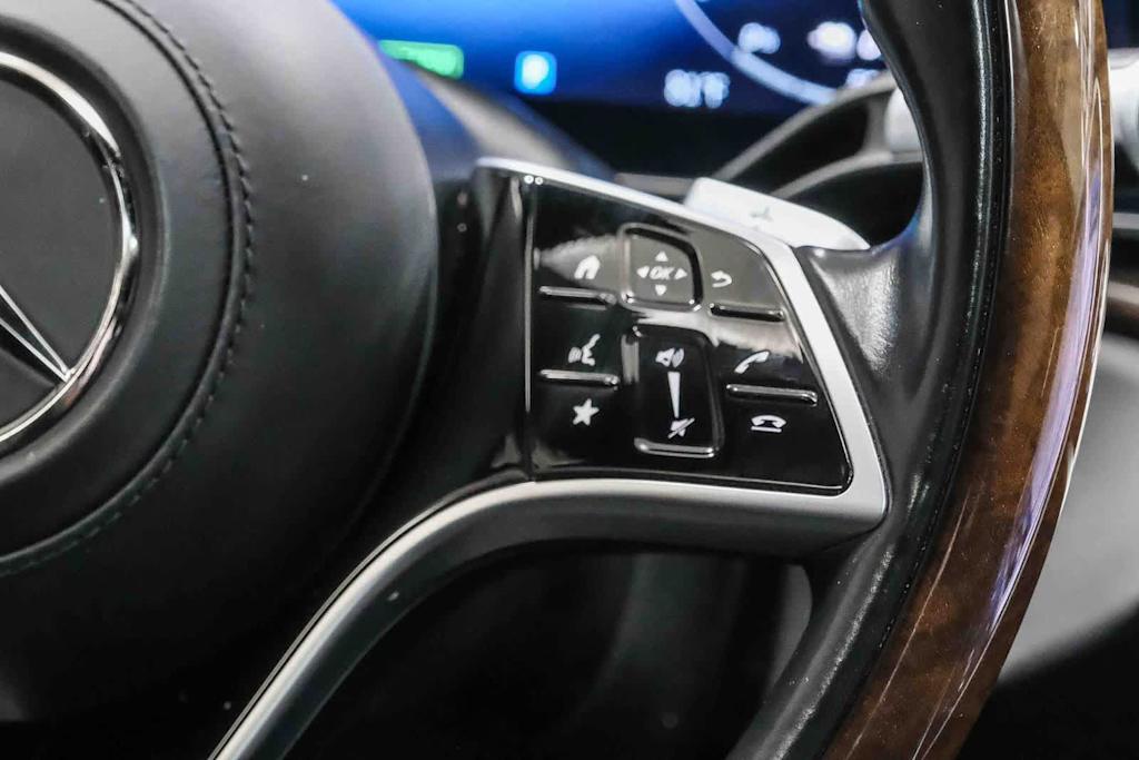 Thumbnail: 2024 Mercedes-Benz S-Class - 24