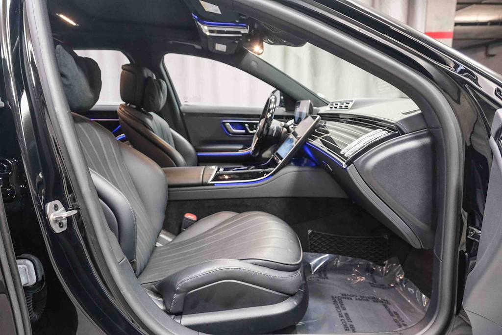 Thumbnail: 2023 Mercedes-Benz S-Class - 9