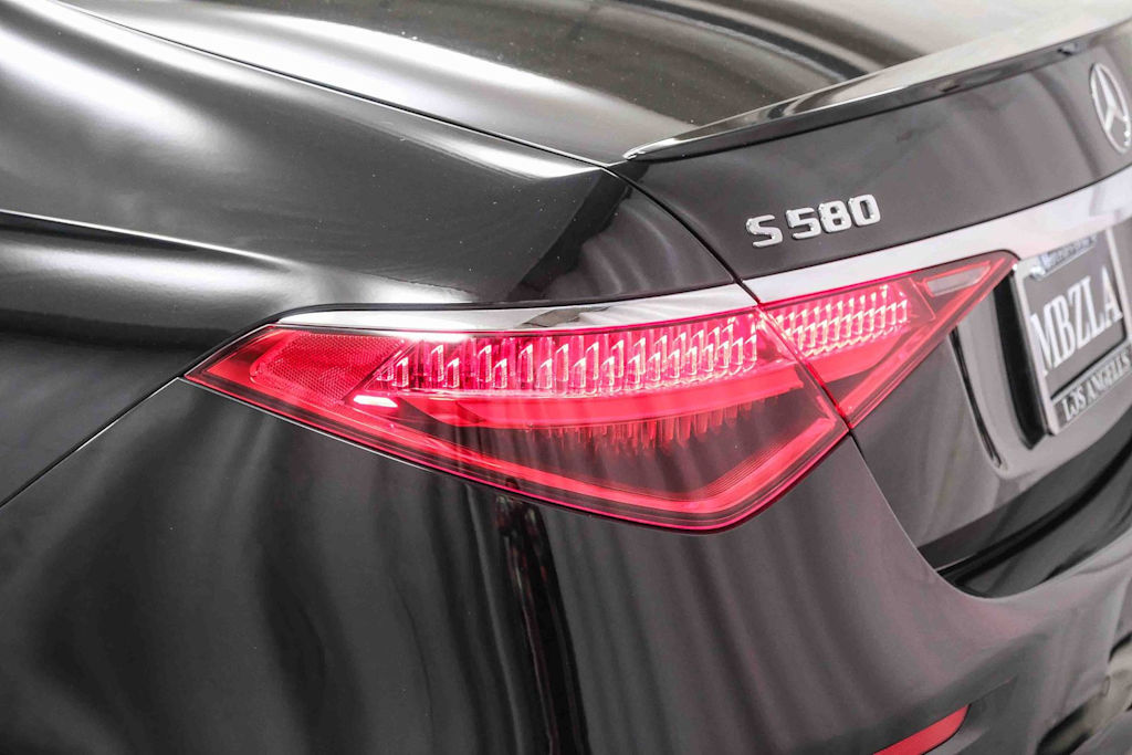Thumbnail: 2023 Mercedes-Benz S-Class - 16