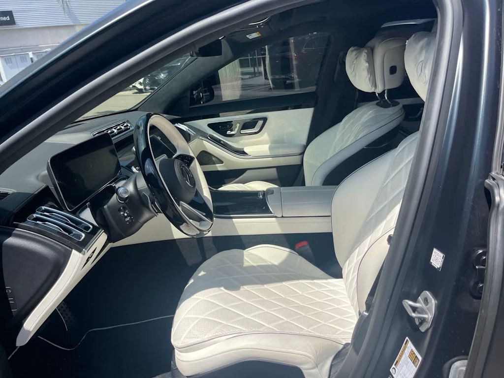 Thumbnail: 2023 Mercedes-Benz S-Class - 3
