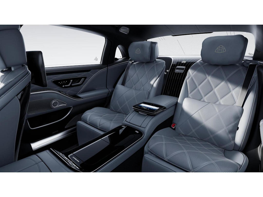 Thumbnail: 2025 Mercedes-Benz S-Class - 8