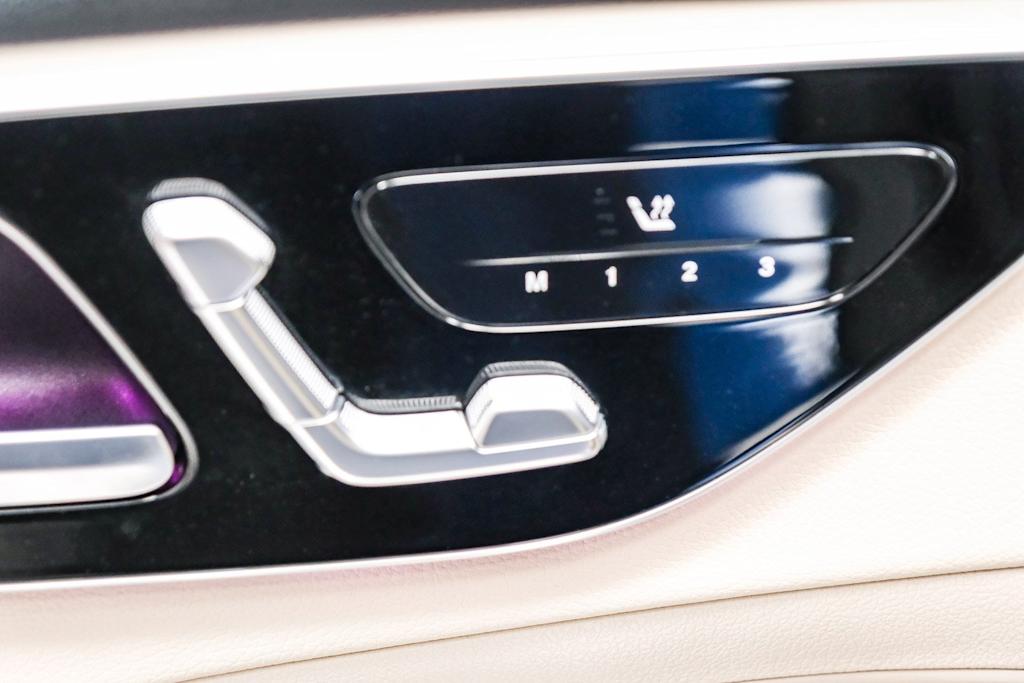 Thumbnail: 2022 Mercedes-Benz C-Class - 25