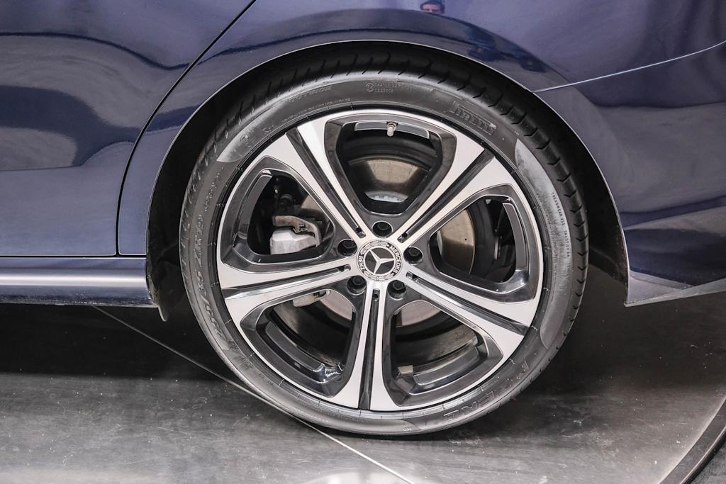 Thumbnail: 2023 Mercedes-Benz C-Class - 8