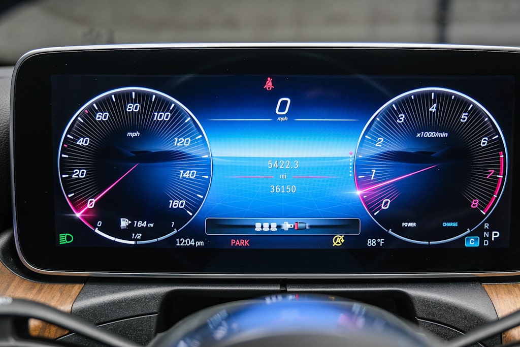 Thumbnail: 2023 Mercedes-Benz C-Class - 30